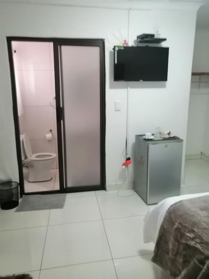 רונדו Niilo'S Guesthouse מראה חיצוני תמונה