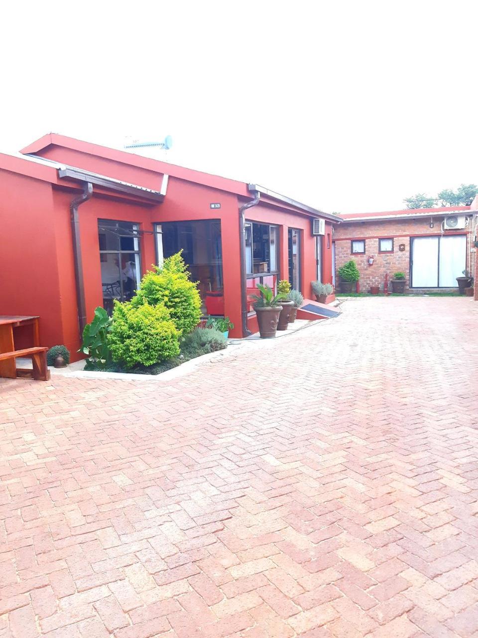 רונדו Niilo'S Guesthouse מראה חיצוני תמונה