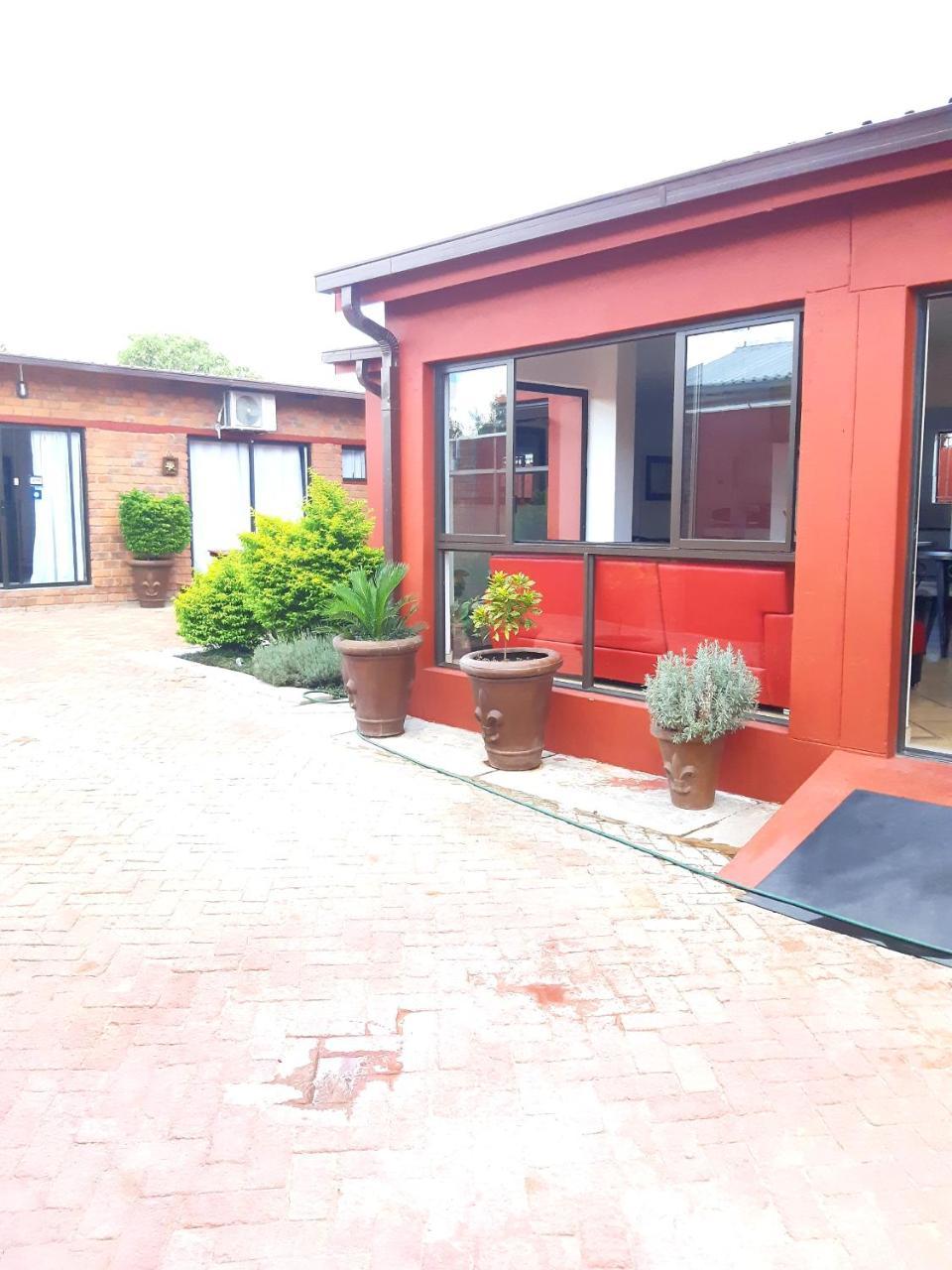 רונדו Niilo'S Guesthouse מראה חיצוני תמונה